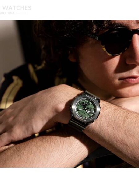 G-shock-GM-2100B-3AER-2.jpg