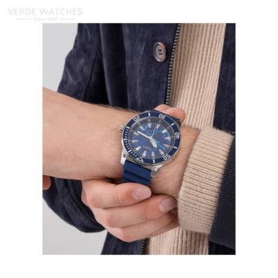 Guess-GW0420G1-2.jpg