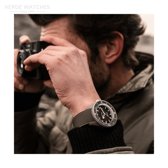 Rado-R32130318-2.jpg