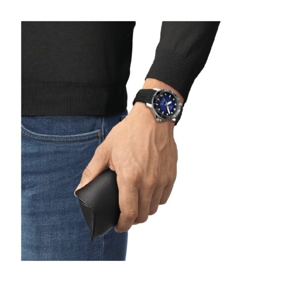 Tissot-T1204071704100-4.jpg